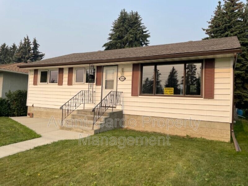 Photo principale - 7004-7083 83 St NW