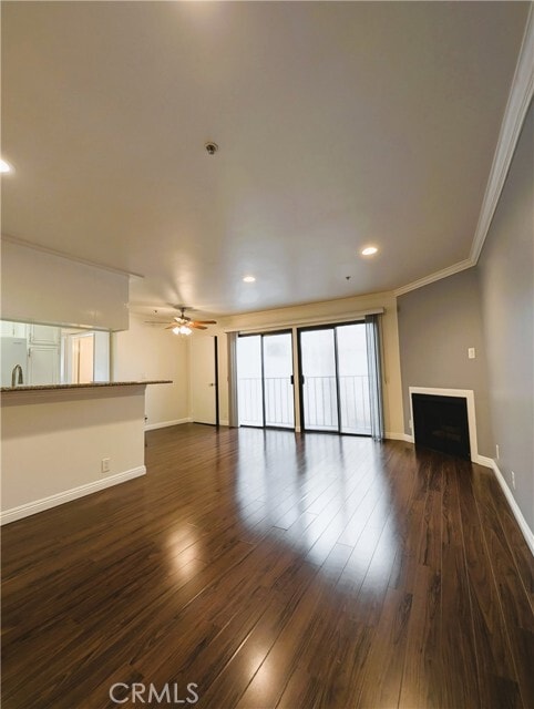 Building Photo - 11162 Camarillo St