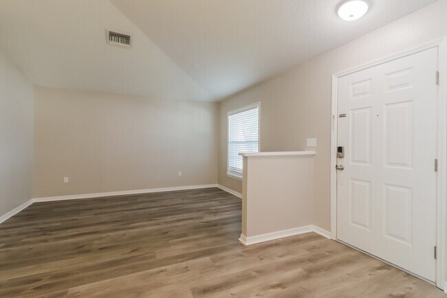 Building Photo - 25406 7 Rivers Cir