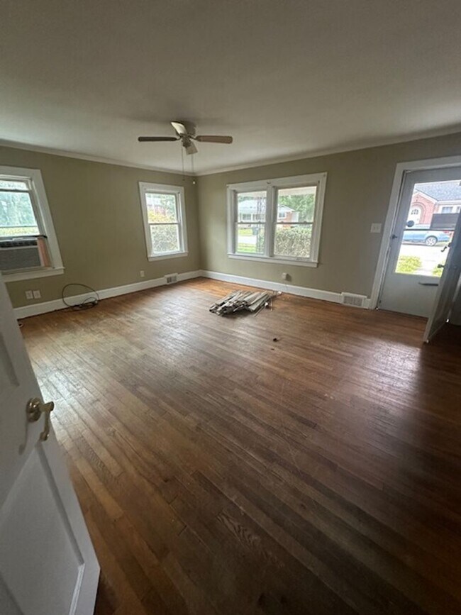 Foto del edificio - 1323 N Independence St
