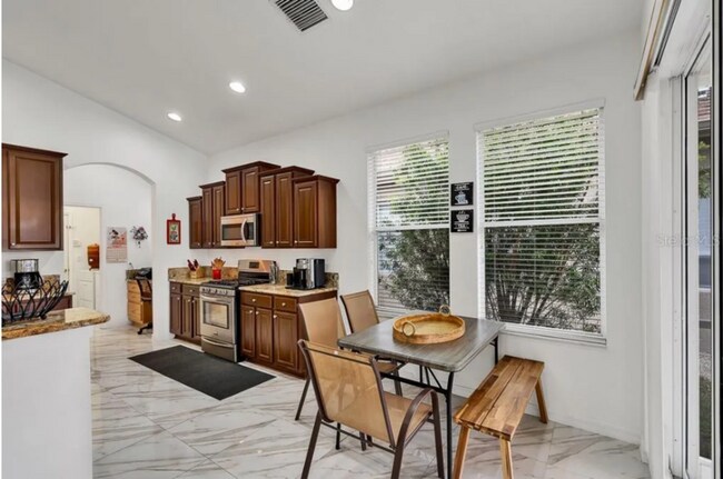Foto del edificio - 9512 Greenpointe Dr