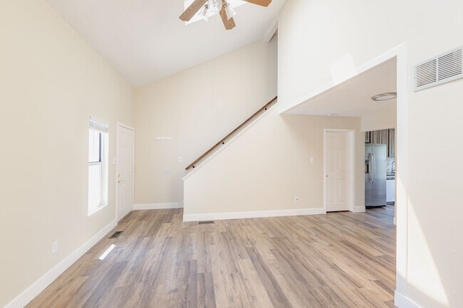 Foto del edificio - 3172 Meadow Trail Dr