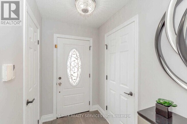 Photo du bâtiment - 89 Martindale Crescent