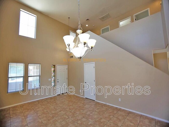 Building Photo - 7722 S 48th Ln