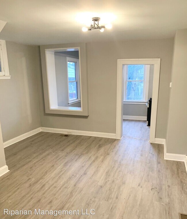 Building Photo - 2 br, 1 bath House - 5324 Maple Ave