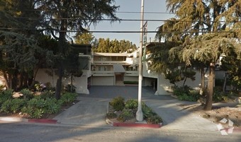 Primary Photo - 4011 Los Feliz Blvd