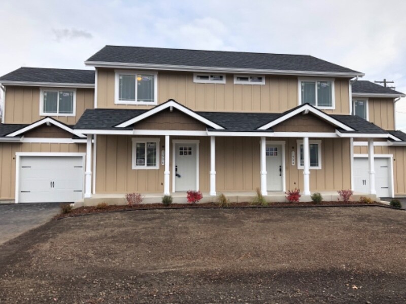 1936 N Travis Ln, Post Falls, ID 83854 Townhome Rentals in Post Falls