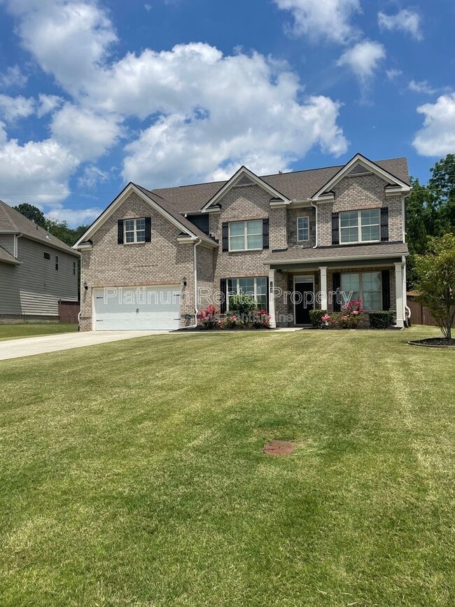 Building Photo - 1825 Dahlia Dr