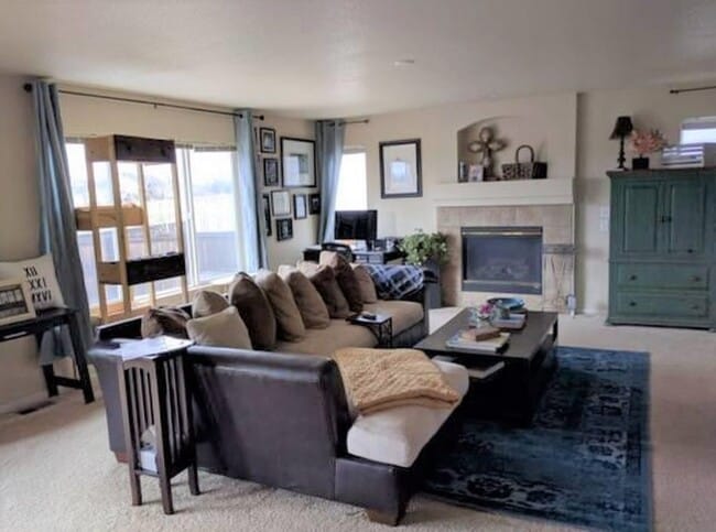 Building Photo - 6315 Golden Willow Dr