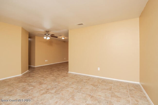 Foto del edificio - 912 Gatewood Ct NE