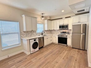 Building Photo - 3327 Tejon St