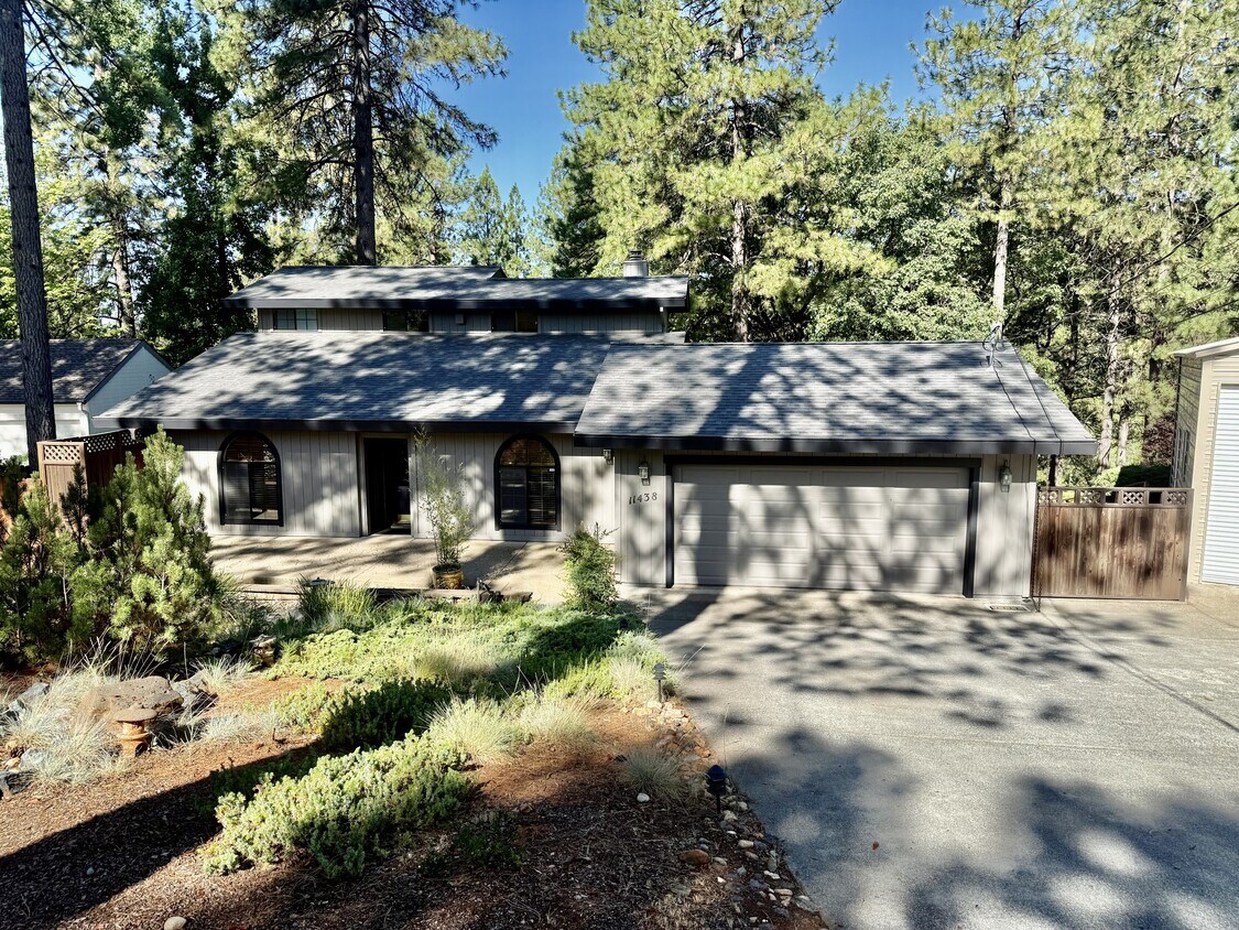 Foto principal - 11438 Timothy Way