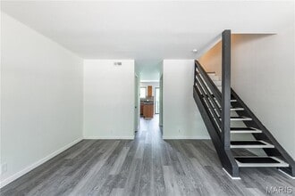 Building Photo - 3017 Pembroke Ln