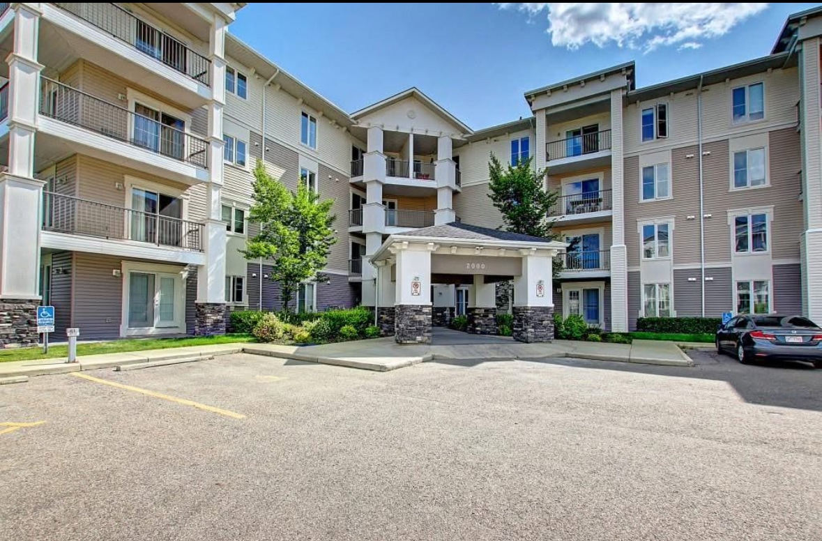 Photo principale - 333 Taravista Dr NE
