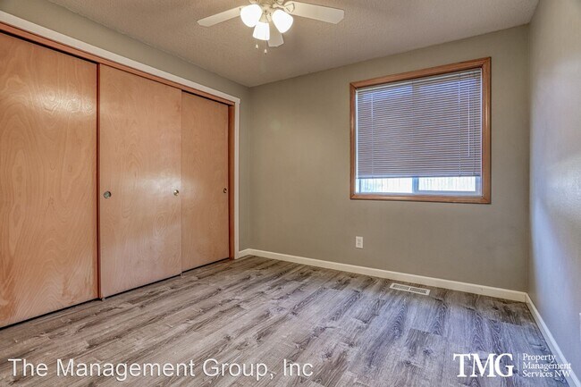 Building Photo - 3 br, 1.5 bath House - 307 NW 49th Street