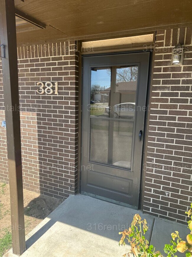 Foto del edificio - 379 E Marion Ct