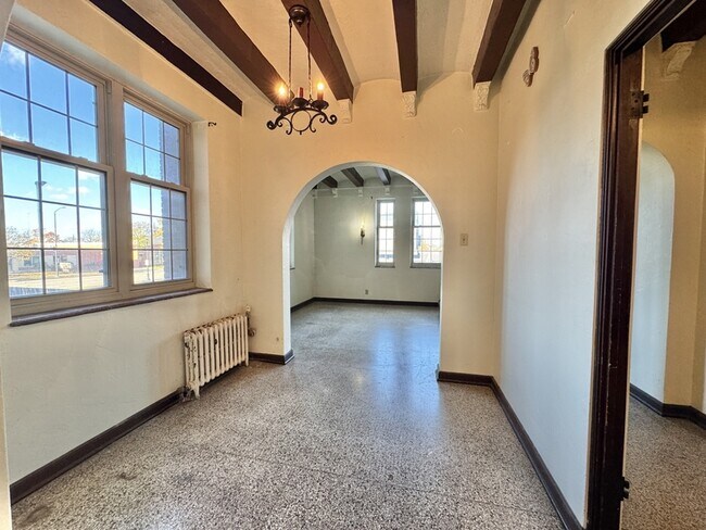 Foto del edificio - 425 S Monroe Ave