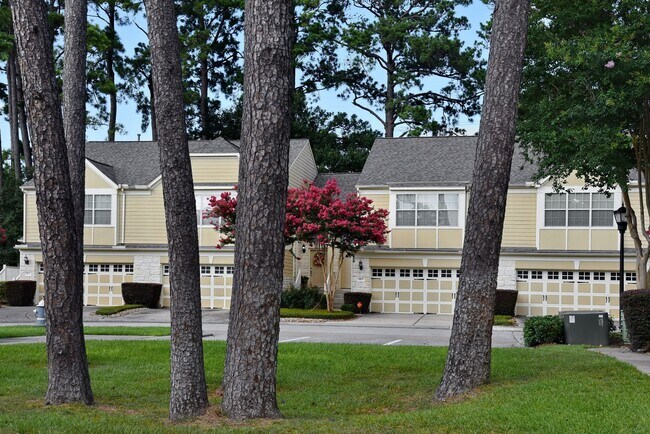 Foto del edificio - 13600 Breton Ridge St