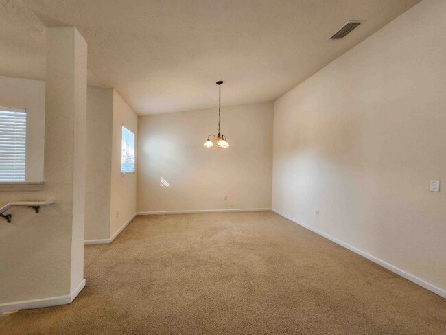 Building Photo - 4560 SW 52nd Cir