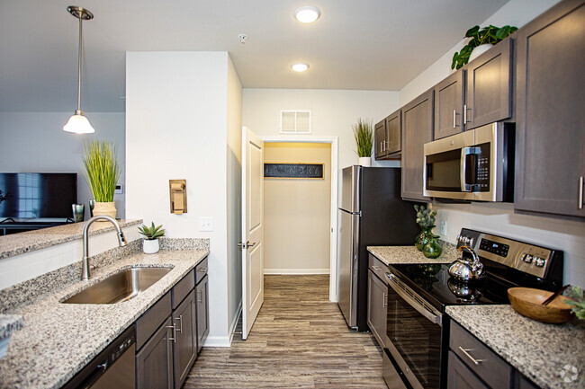 1x1 Laundry Room & Kitchen - The Grand at Union Cross