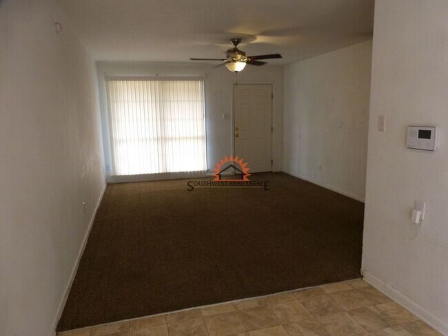 Foto del edificio - Cute 3 bedroom home with a 1 car garage.