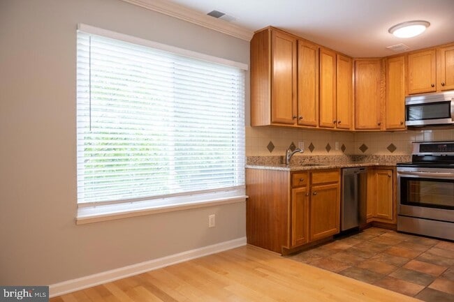 Building Photo - 1640 Westwind Way