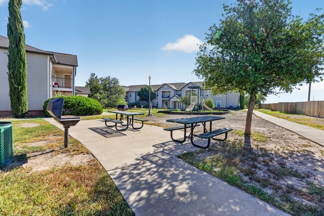 Building Photo - Valley Creek Apartments