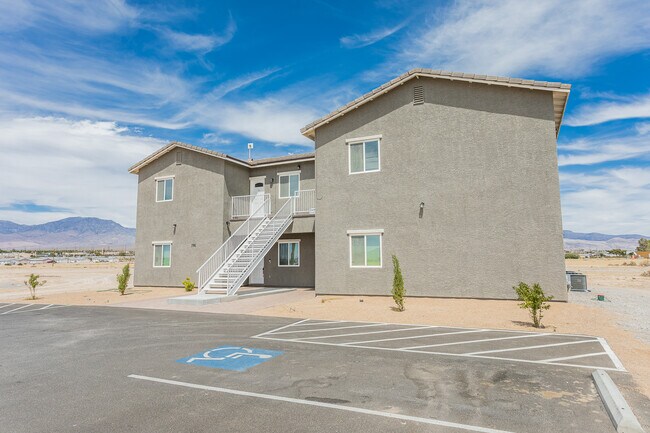 Foto del edificio - 1741 S Dandelion St