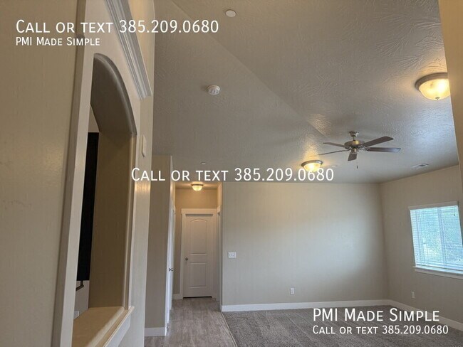 Foto del edificio - 253 W Ridge Rd
