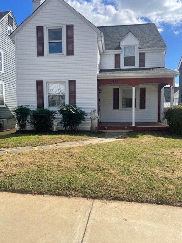 Foto principal - 423 Avondale Dr