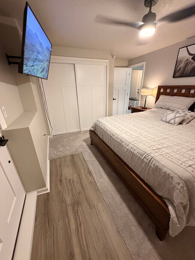 Foto del edificio - 4434 Honey Bee Rdg