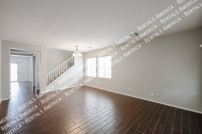 Foto del edificio - 4563 E Oxford Ln