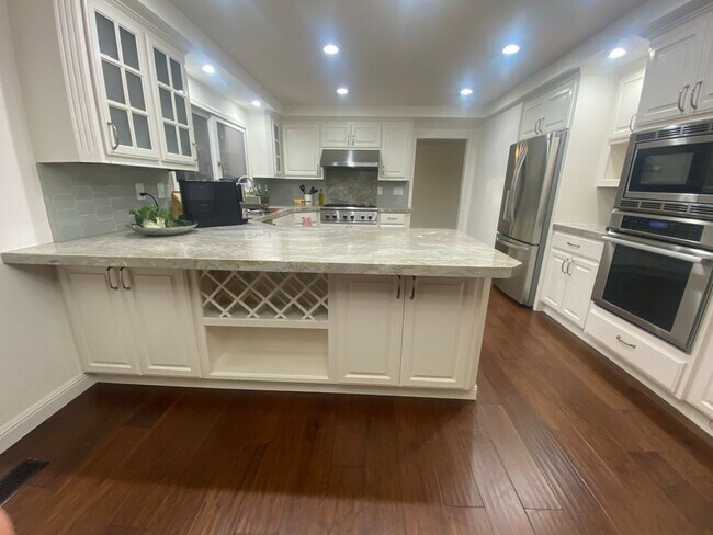 Foto del edificio - San Ramon 4 Bd / 2.5 Ba Semi Custom Home l...