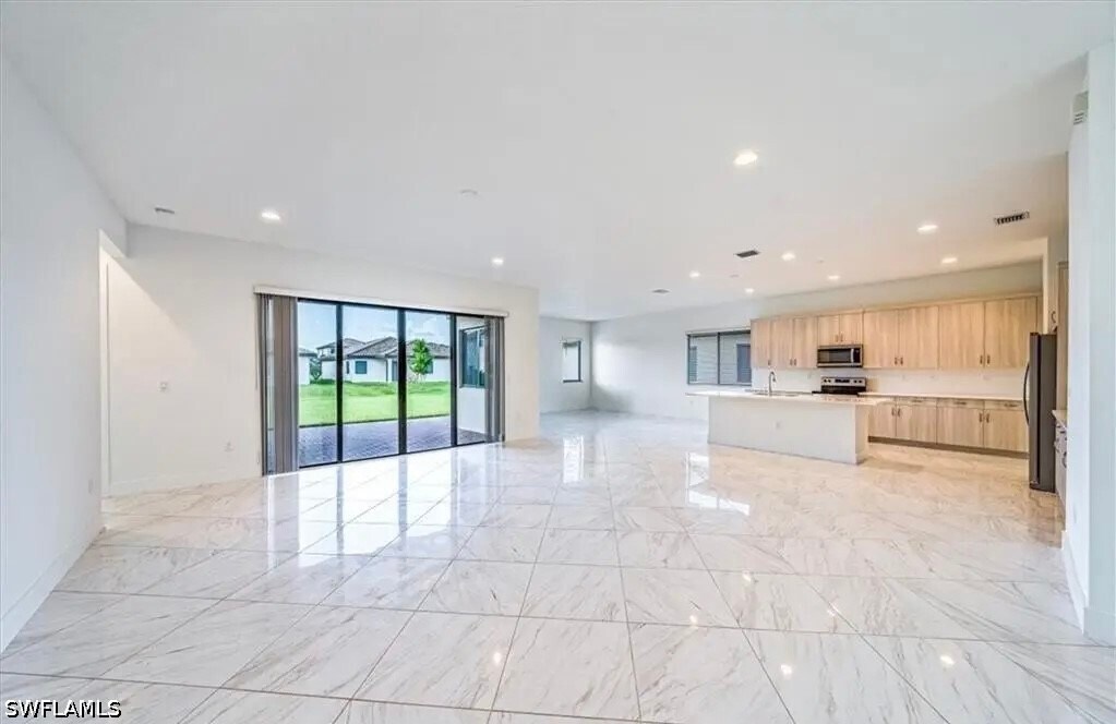 Foto del edificio - 5225 Marano Dr