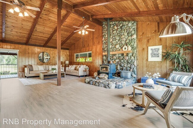 Building Photo - 4 br, 3 bath House - 1706 Kilaga Springs Road