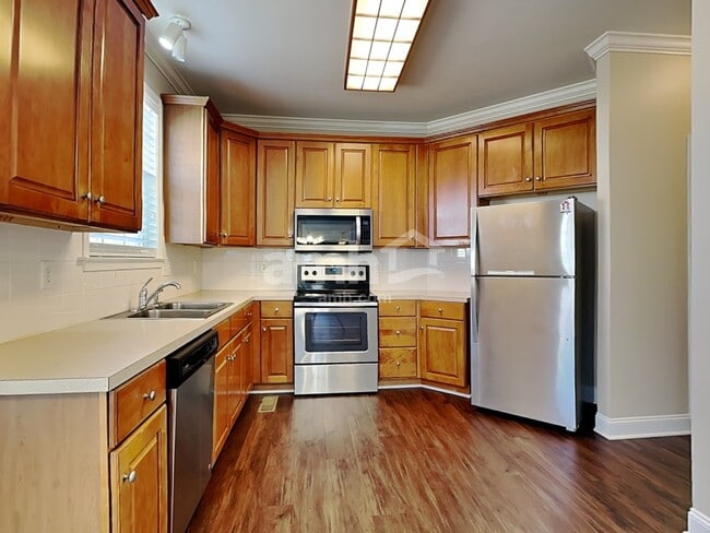 Building Photo - 6730 Brook Stone Court