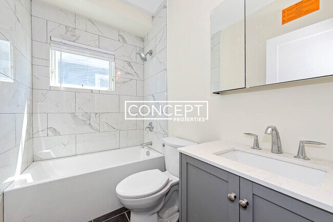 Foto del edificio - 68 Stanley Ave