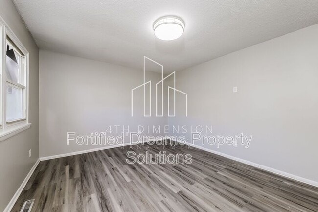 Building Photo - 4930 Rumley Cir