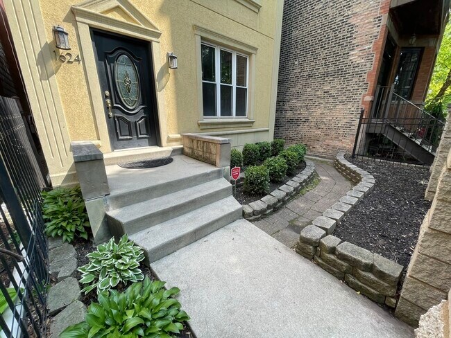 Foto del edificio - 1624 W Huron St