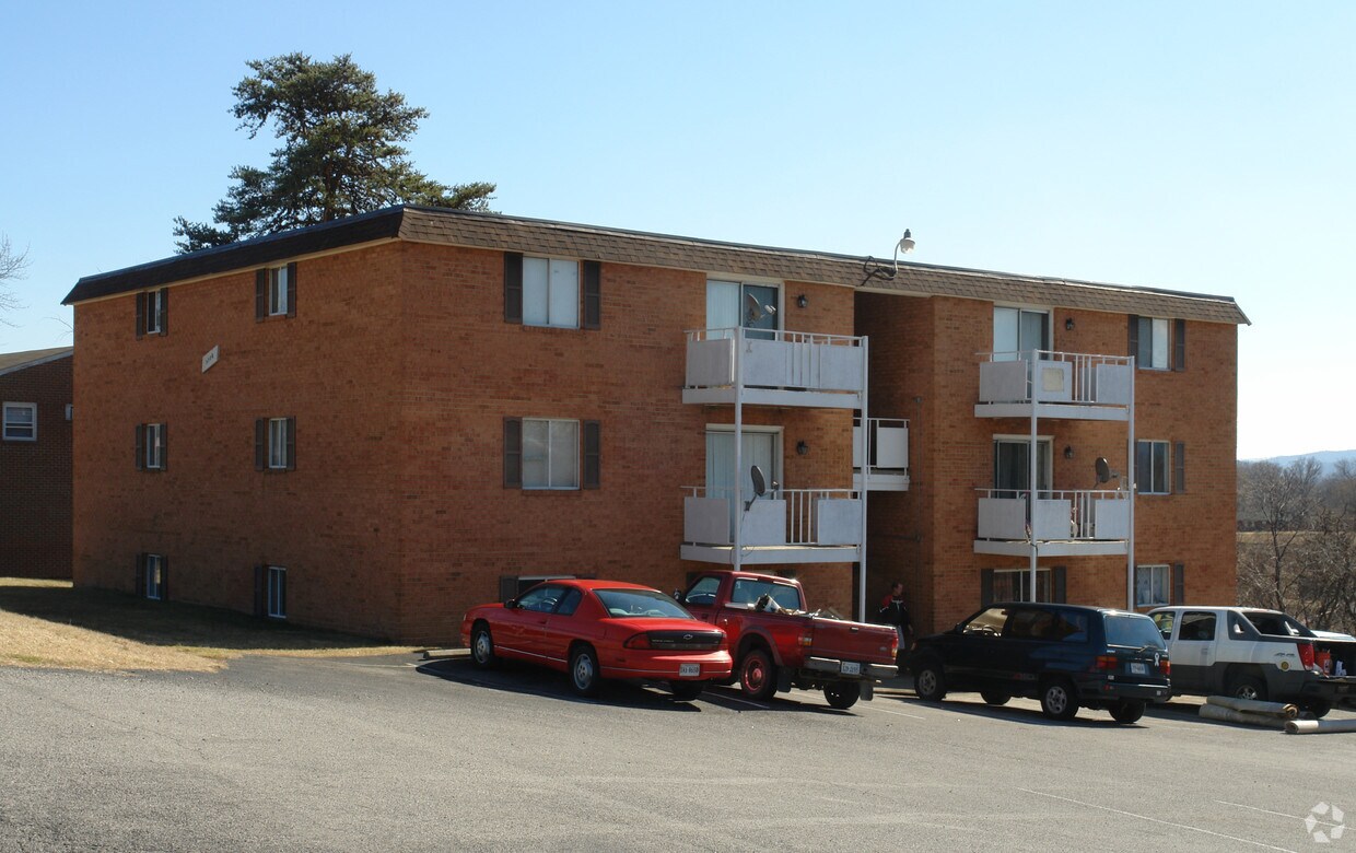 Primary Photo - Panorama Apartments