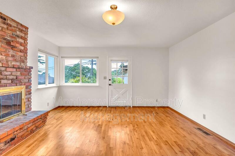 Primary Photo - 1215 Lawton Ave