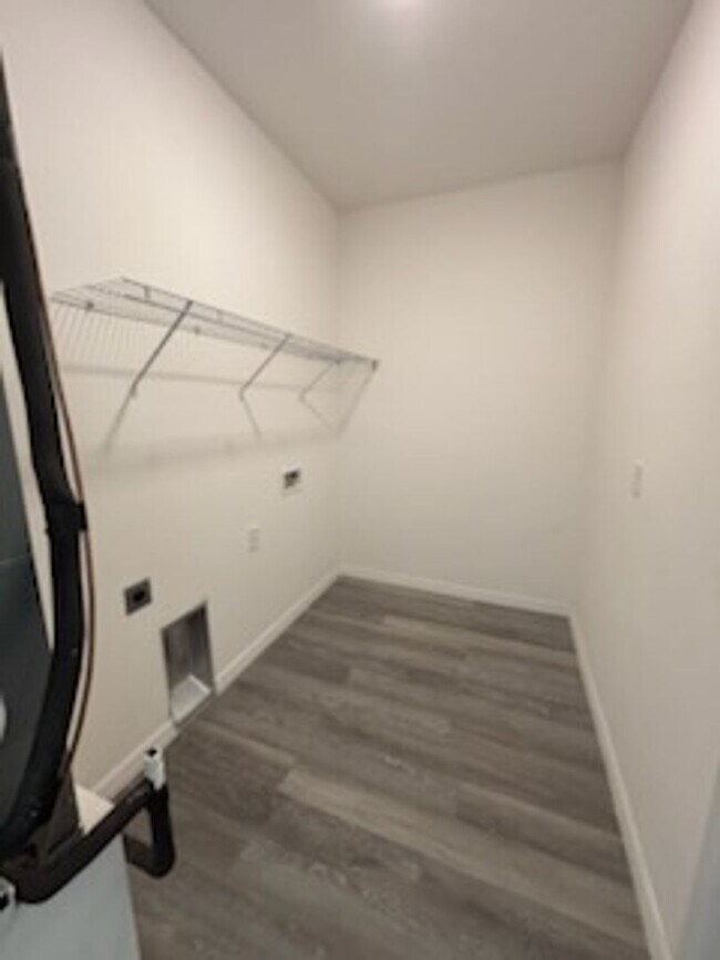 Foto del edificio - 2028 NE 8th Pl