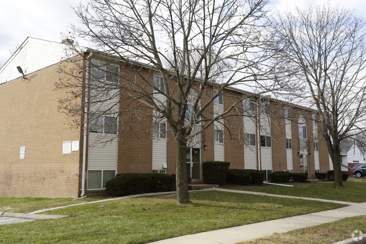 Building Photo - Woodlawn Village Apartments