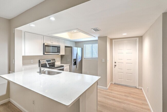 Foto del edificio - 2162 Bees Ferry Rd