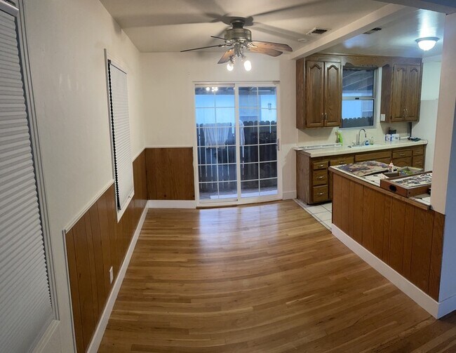 Building Photo - 5641 Velma Way