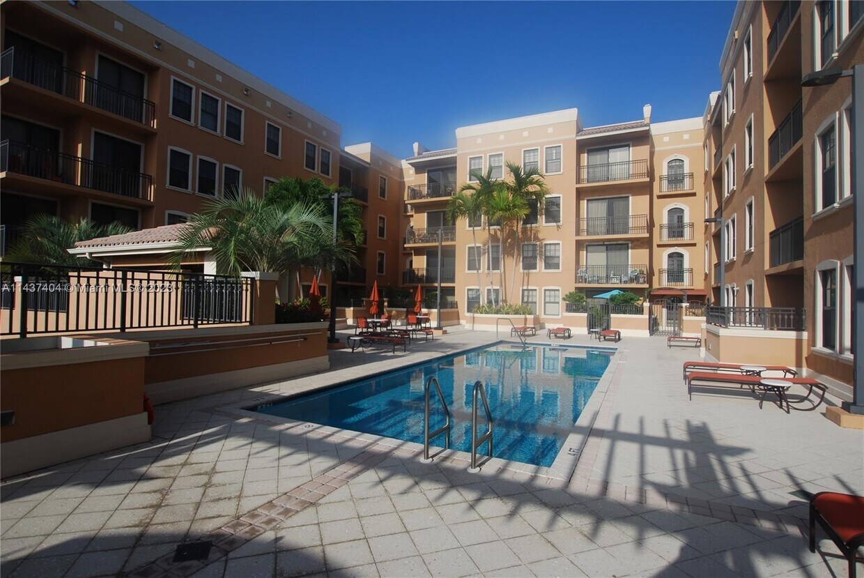 Foto principal - 511 Lucerne Ave