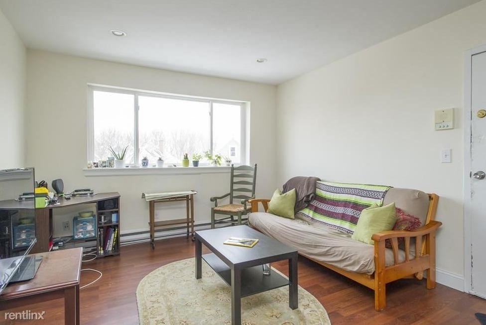 Building Photo - Studio, 1 bath  - 187 Calumet Street 1