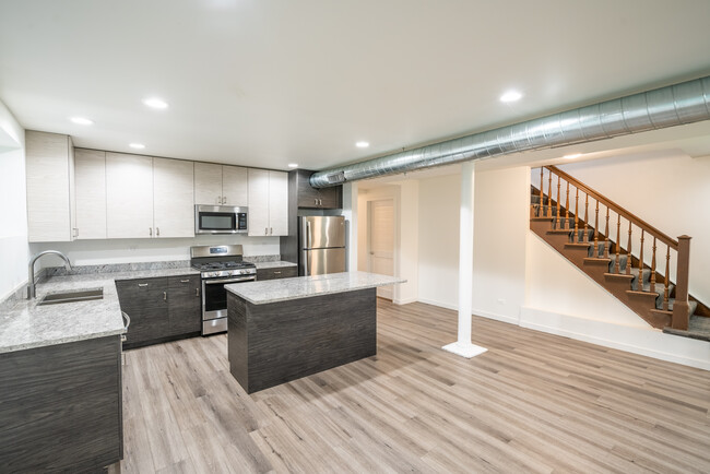 Dishwasher, microwave and ice maker in fridge! - 2450 N Orchard St