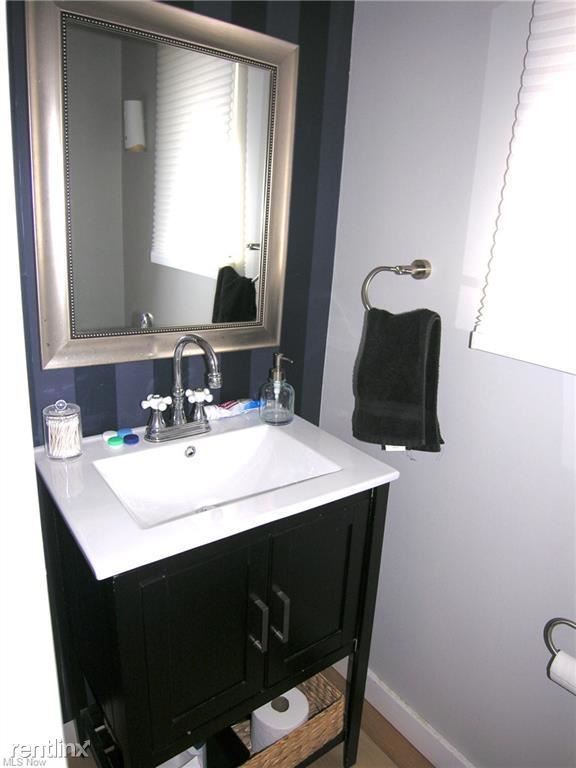 Building Photo - 2 br, 2 bath Condo - 13419 Larchmere Sq