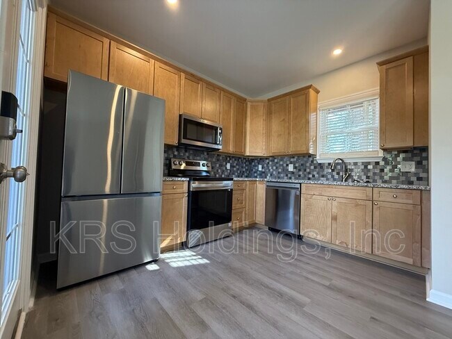 Foto del edificio - 1505-C Juniper St